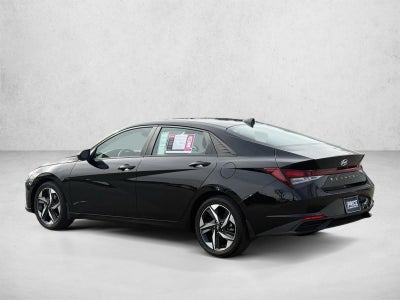 2023 Hyundai ELANTRA SEL IVT