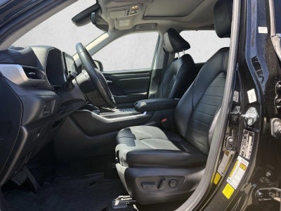 2022 Toyota Highlander XLE AWD (Natl)