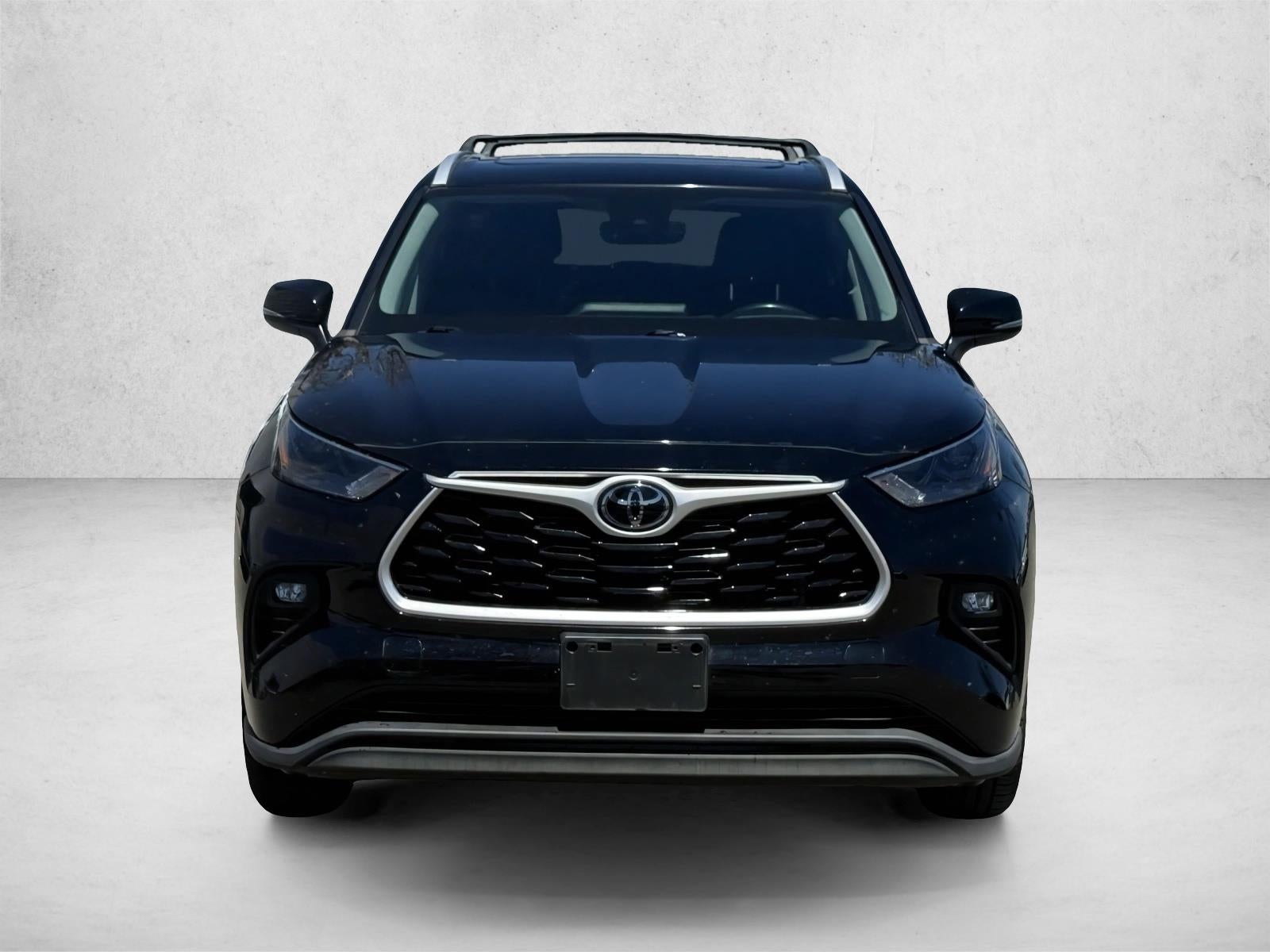 2022 Toyota Highlander XLE AWD (Natl)
