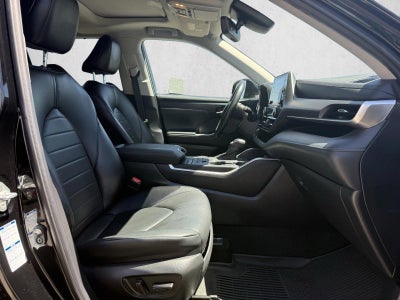 2022 Toyota Highlander XLE AWD (Natl)