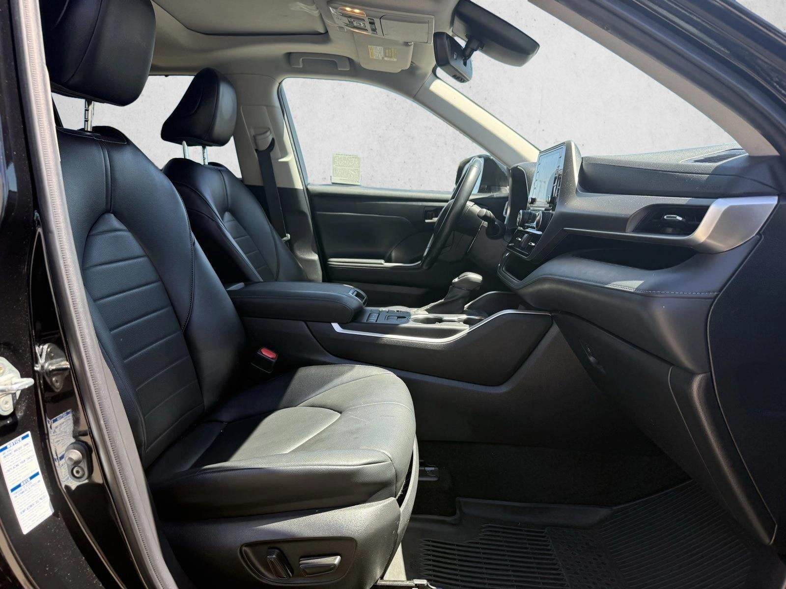 2022 Toyota Highlander XLE AWD (Natl)