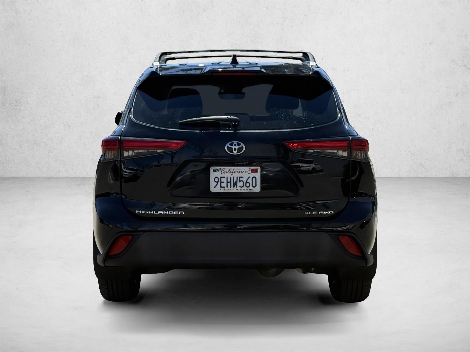 2022 Toyota Highlander XLE AWD (Natl)