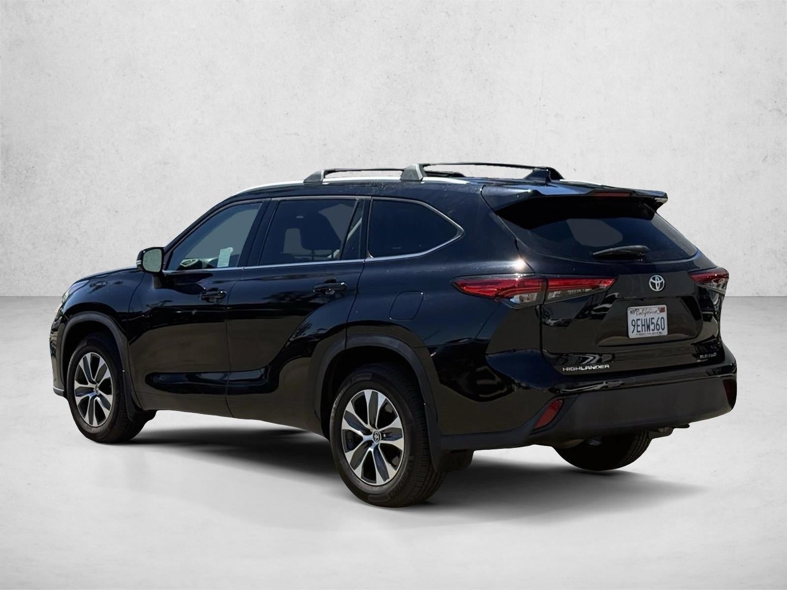 2022 Toyota Highlander XLE AWD (Natl)
