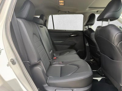 2023 Toyota Highlander XLE AWD (Natl)