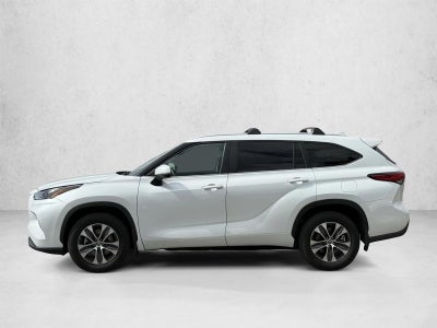 2023 Toyota Highlander XLE AWD (Natl)