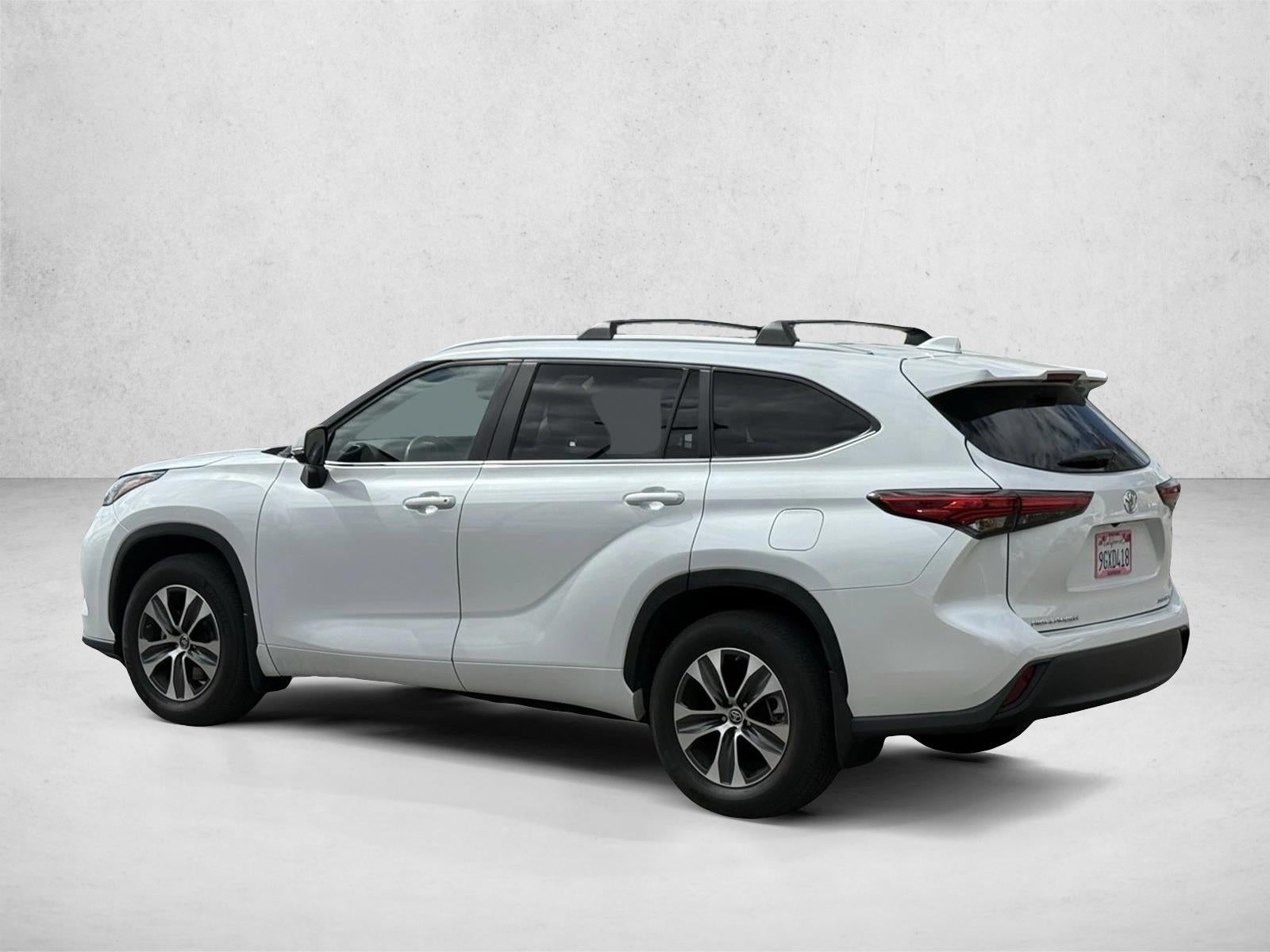 2023 Toyota Highlander XLE AWD (Natl)