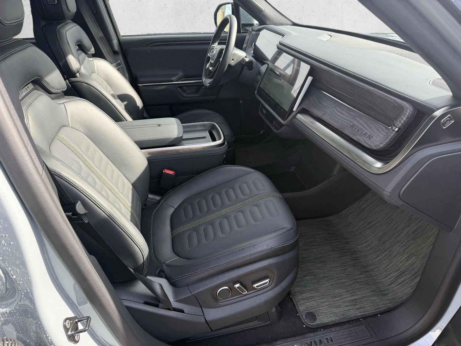 2026 Rivian R1S Dual-Motor Max Pack