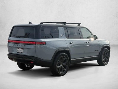 2026 Rivian R1S Dual-Motor Max Pack