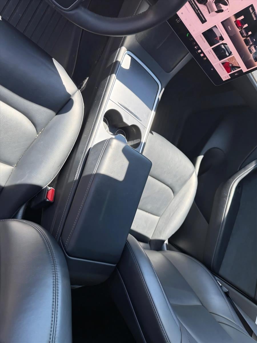2022 Tesla Model Y Long Range AWD