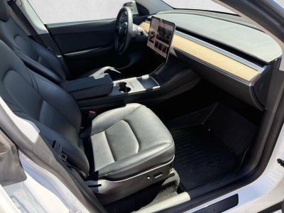 2022 Tesla Model Y Long Range AWD