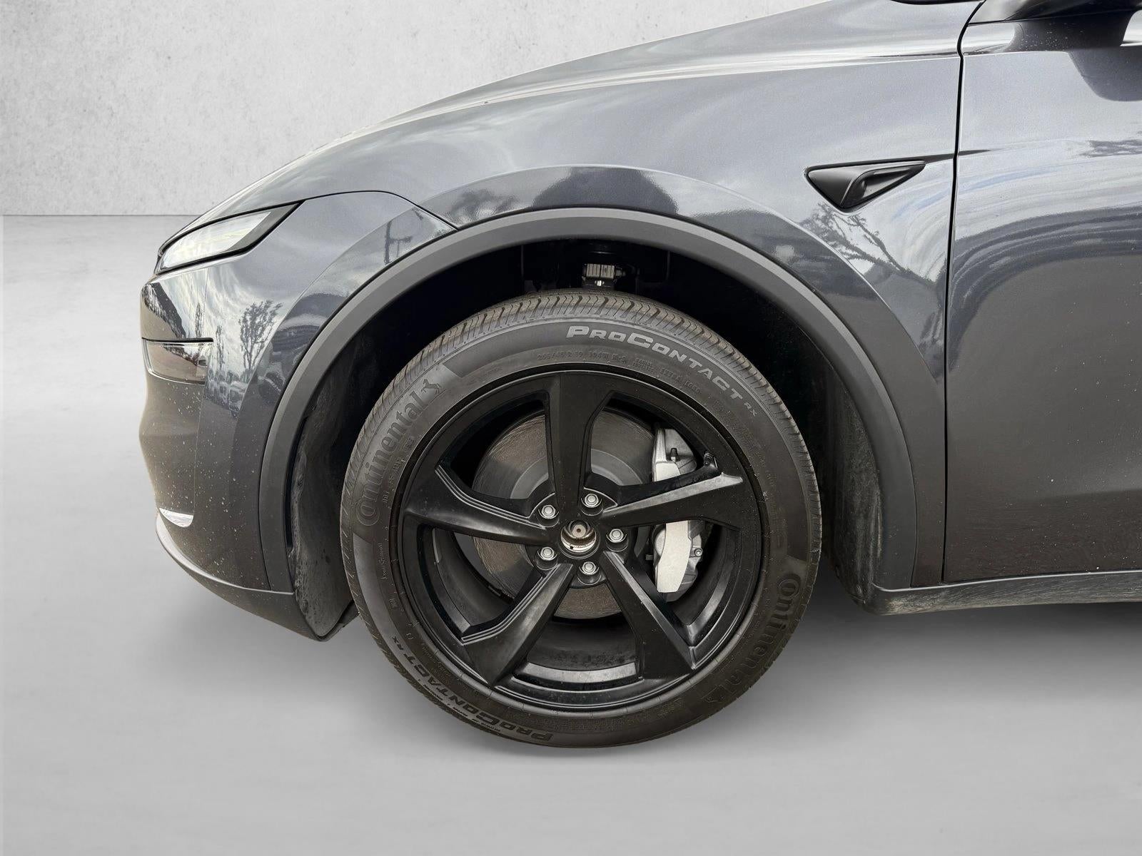 2026 Tesla Model Y Premium AWD