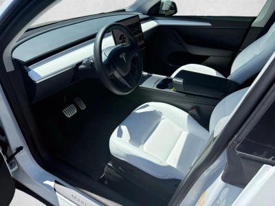 2023 Tesla Model Y Performance AWD