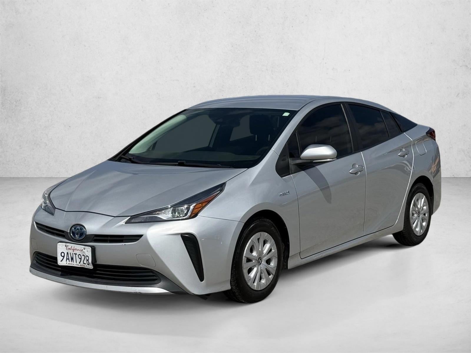 2022 Toyota Prius L Eco (Natl)