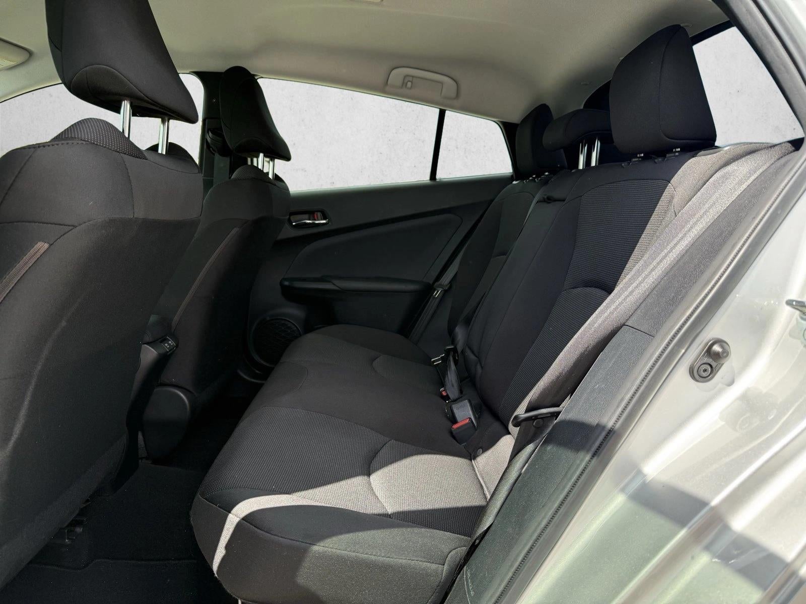 2022 Toyota Prius L Eco (Natl)