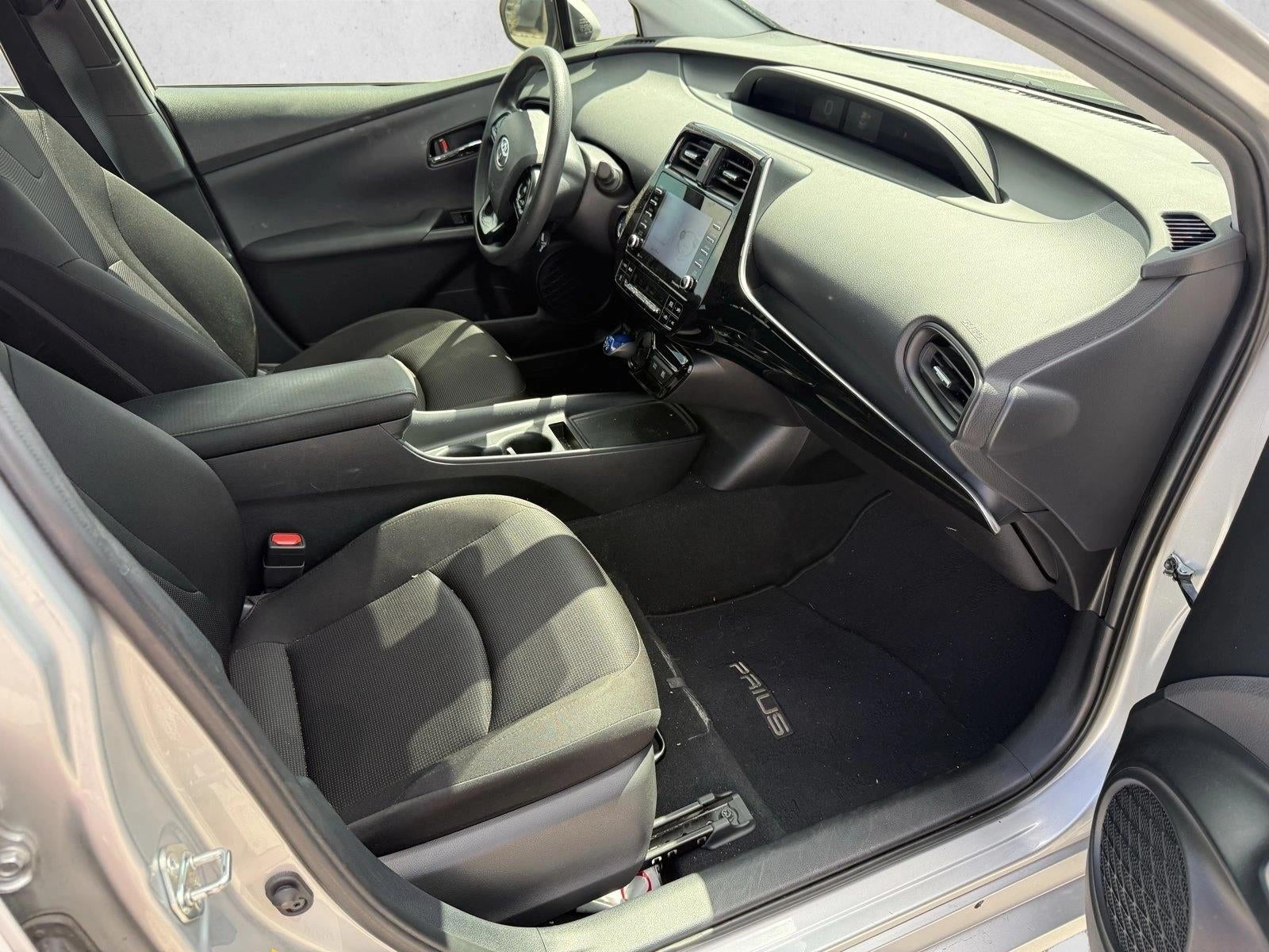 2022 Toyota Prius L Eco (Natl)