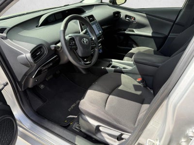 2022 Toyota Prius L Eco (Natl)