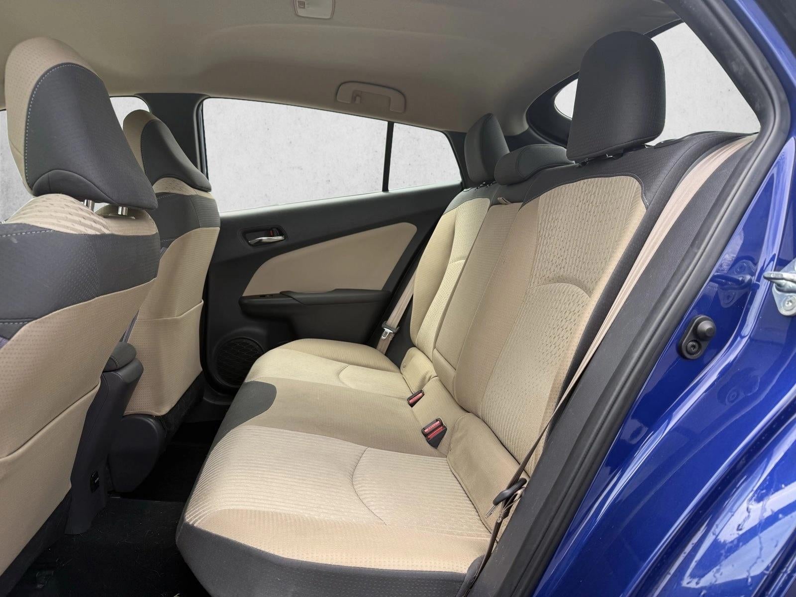 2016 Toyota Prius 5dr HB Three (Natl)