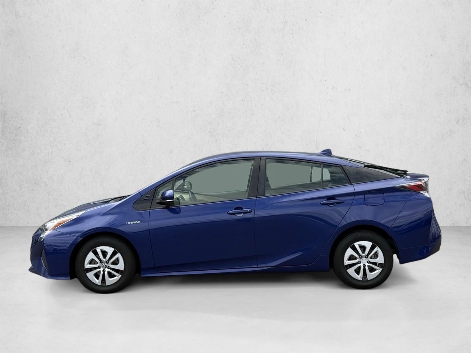 2016 Toyota Prius 5dr HB Three (Natl)