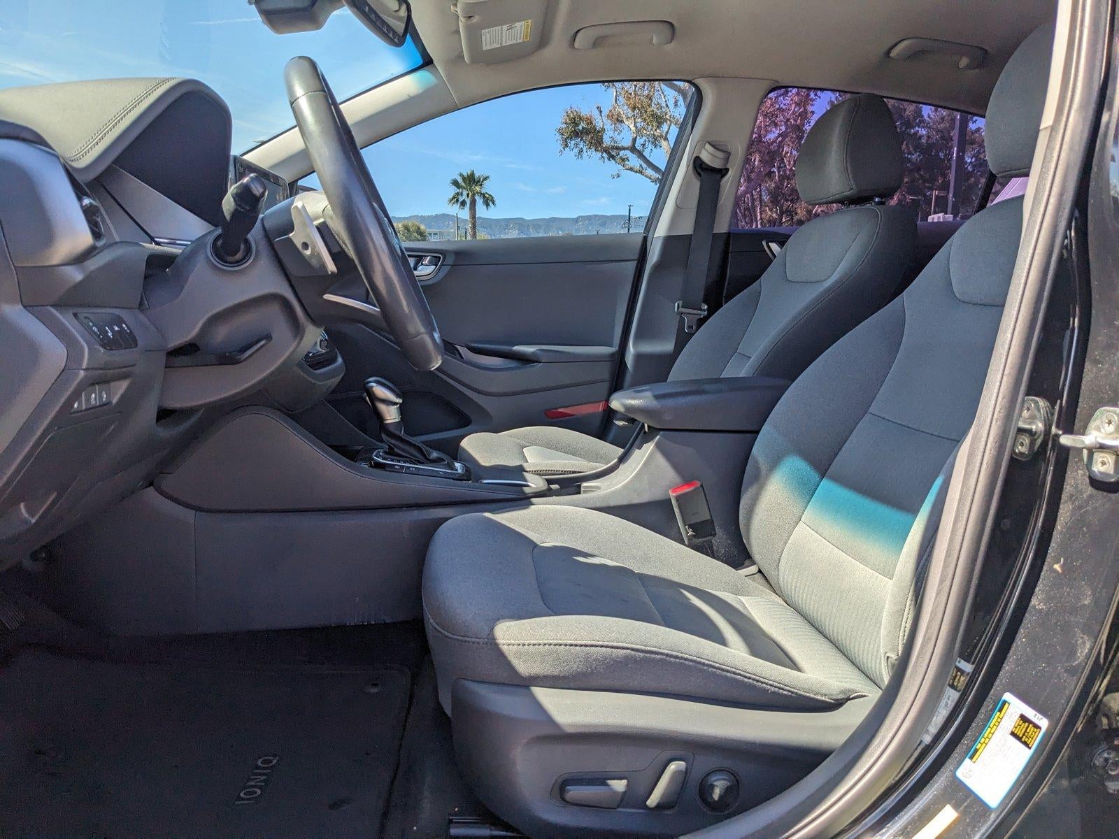 2022 Hyundai IONIQ Plug-In Hybrid SEL Hatchback