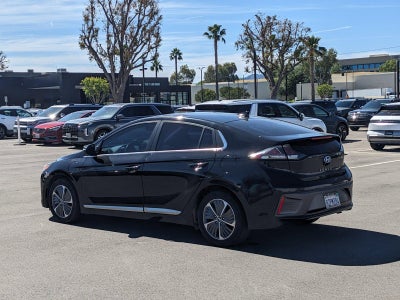 2022 Hyundai IONIQ Plug-In Hybrid SEL Hatchback