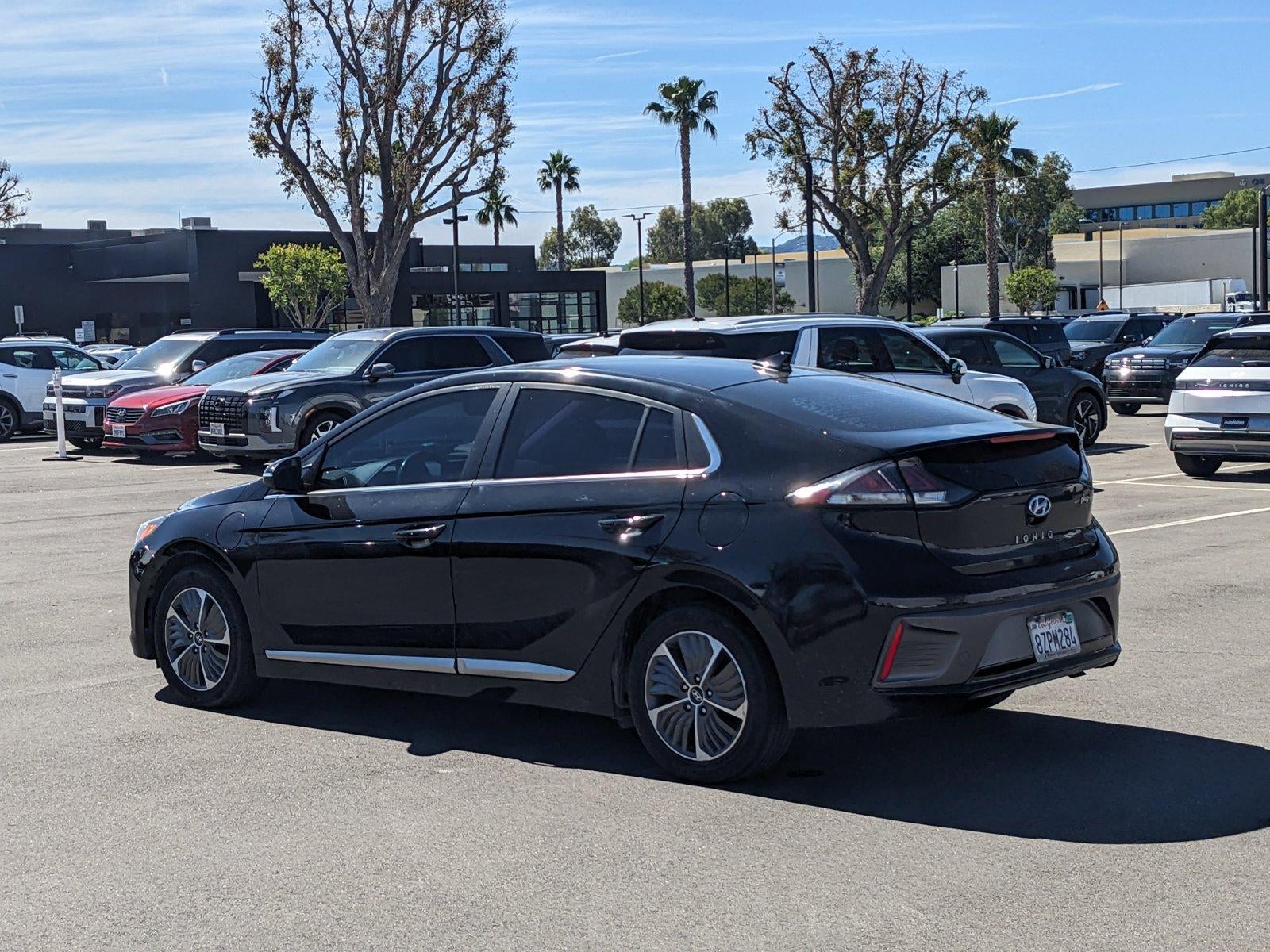 2022 Hyundai IONIQ Plug-In Hybrid SEL Hatchback