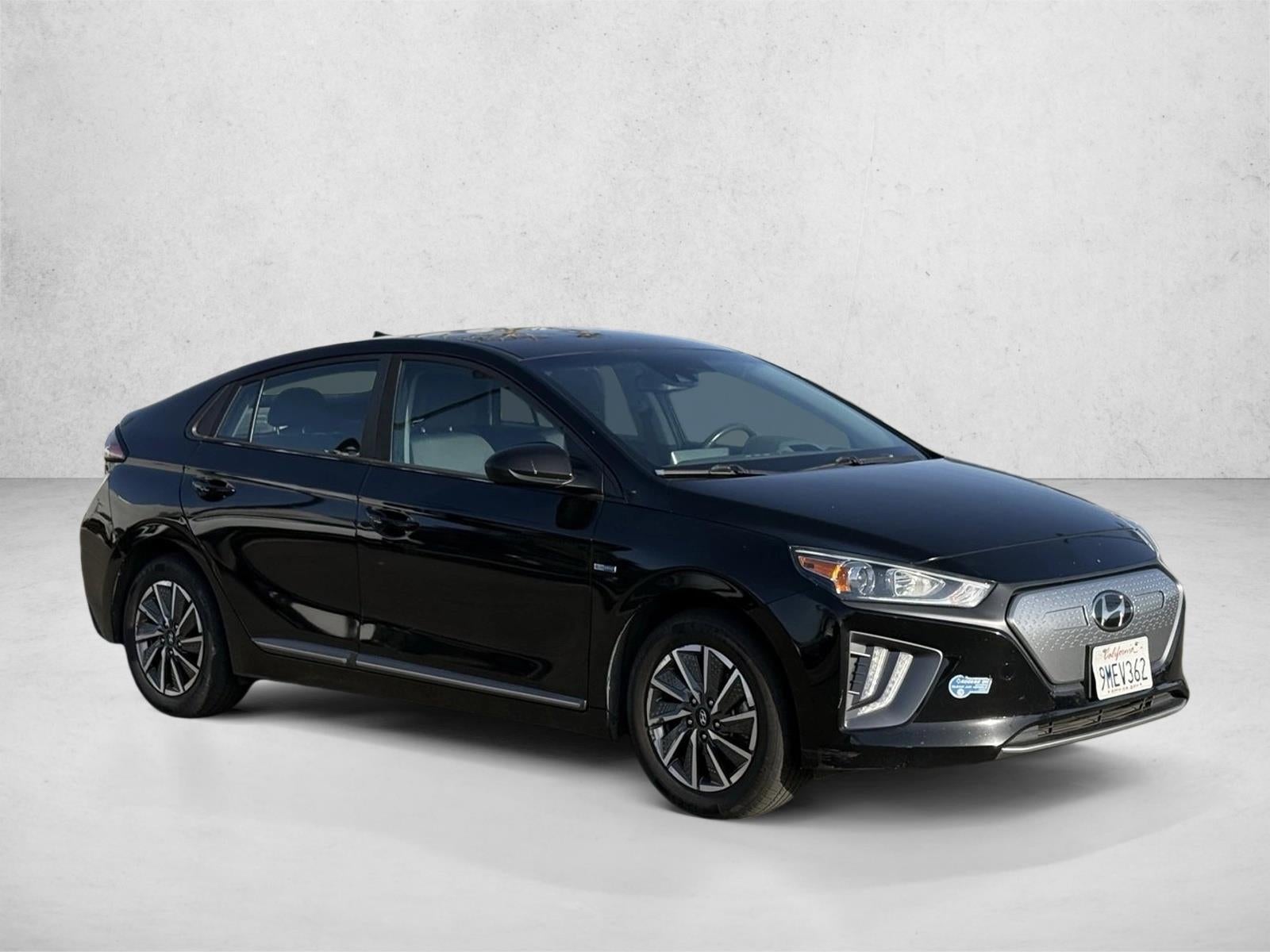 2020 Hyundai IONIQ Electric SE Hatchback