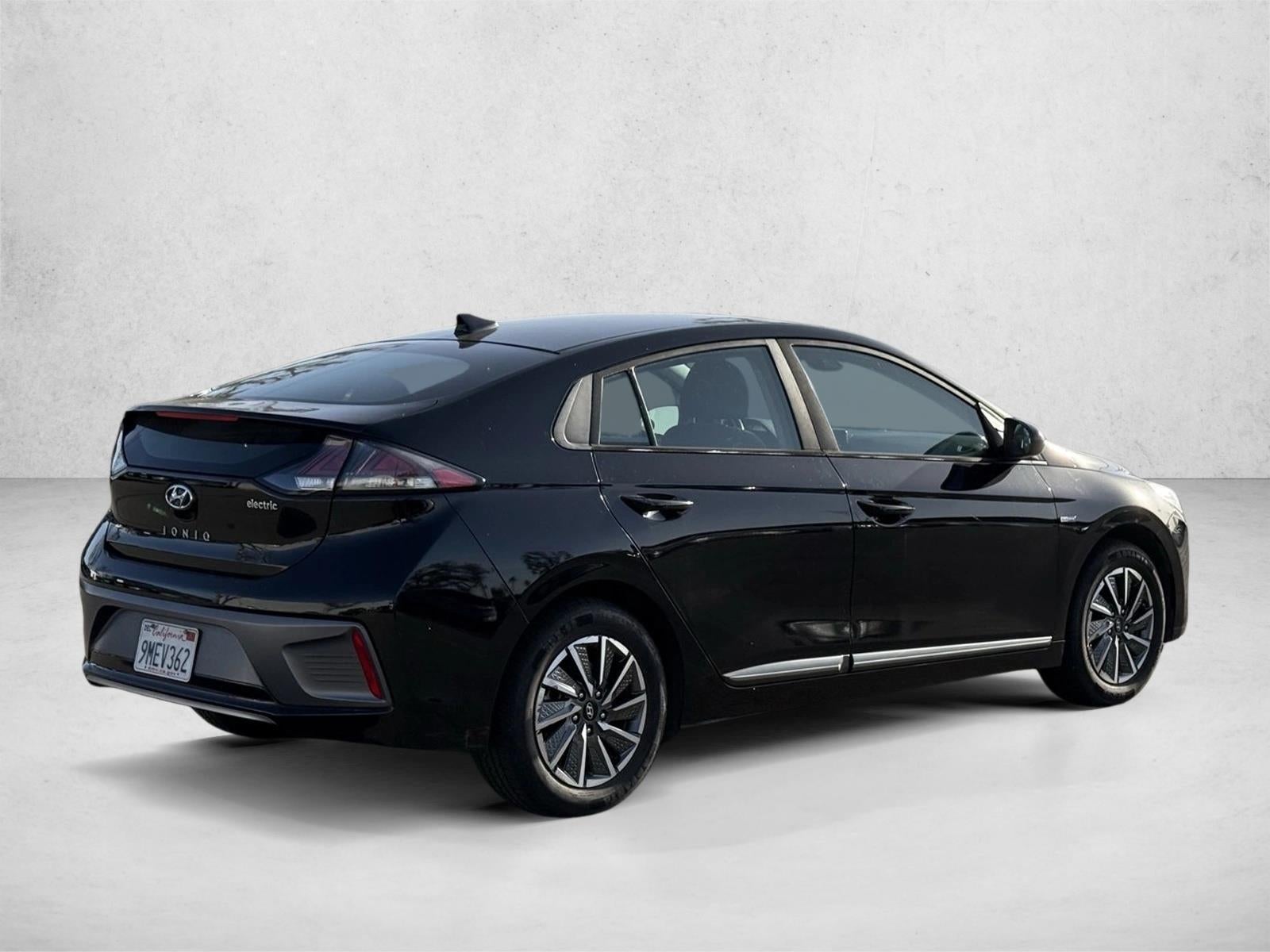 2020 Hyundai IONIQ Electric SE Hatchback
