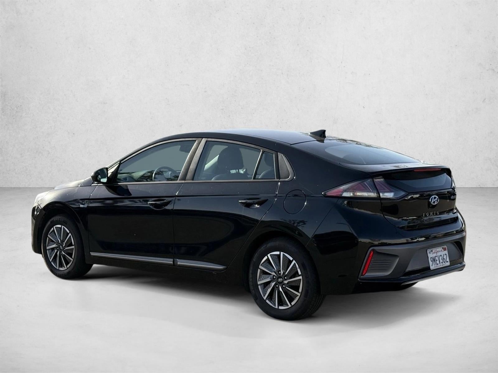 2020 Hyundai IONIQ Electric SE Hatchback