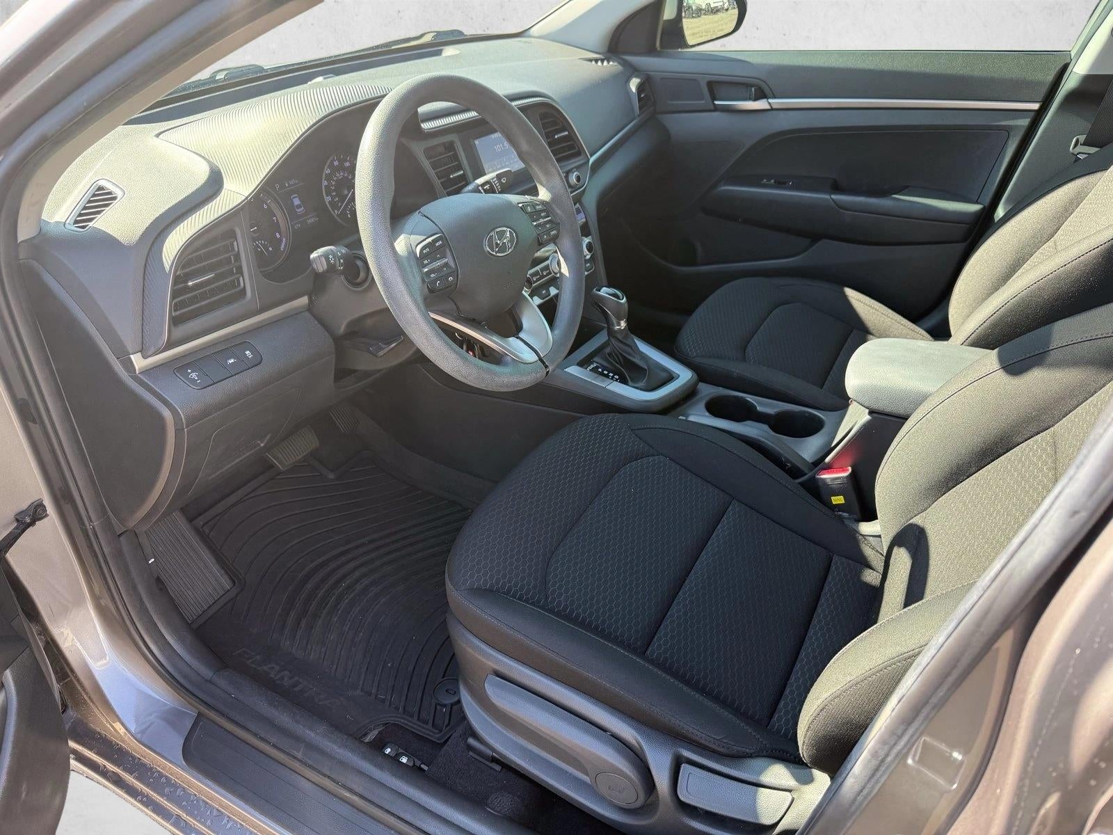 2020 Hyundai ELANTRA SE IVT