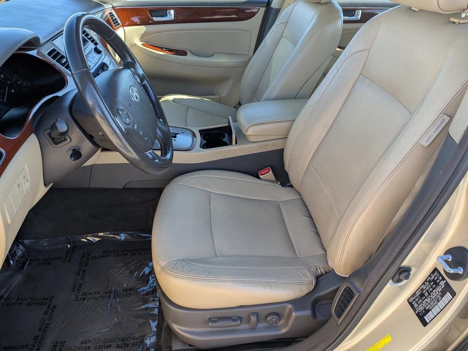 2012 Hyundai GENESIS 4dr Sdn V6 3.8L