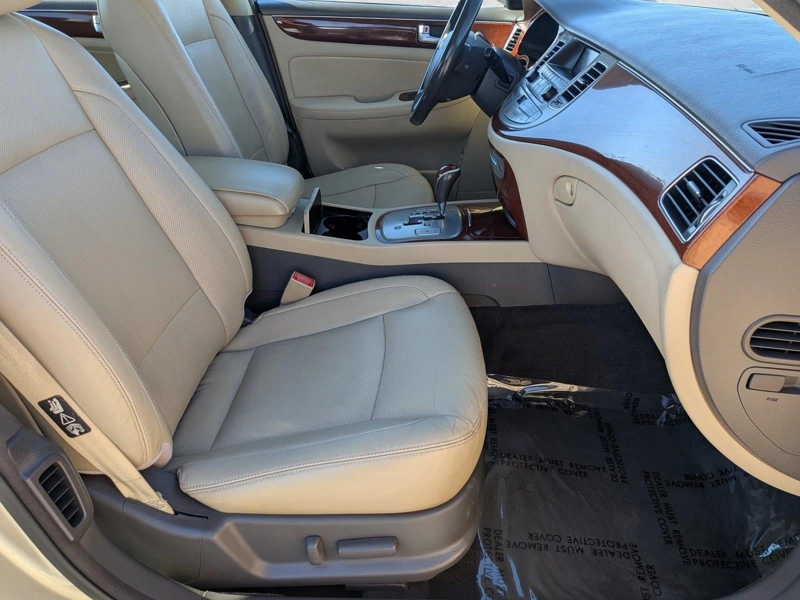2012 Hyundai GENESIS 4dr Sdn V6 3.8L