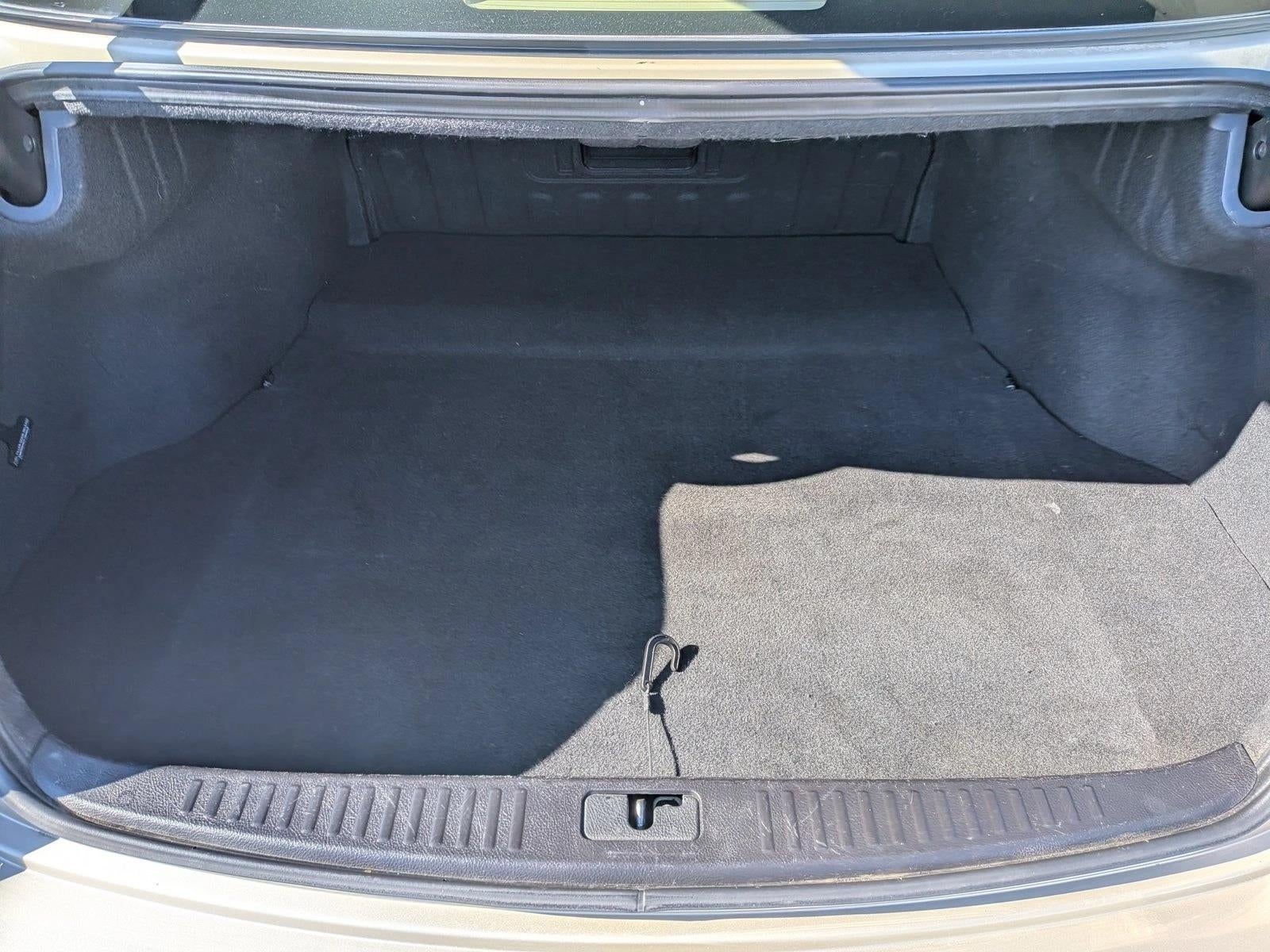 2012 Hyundai GENESIS 4dr Sdn V6 3.8L