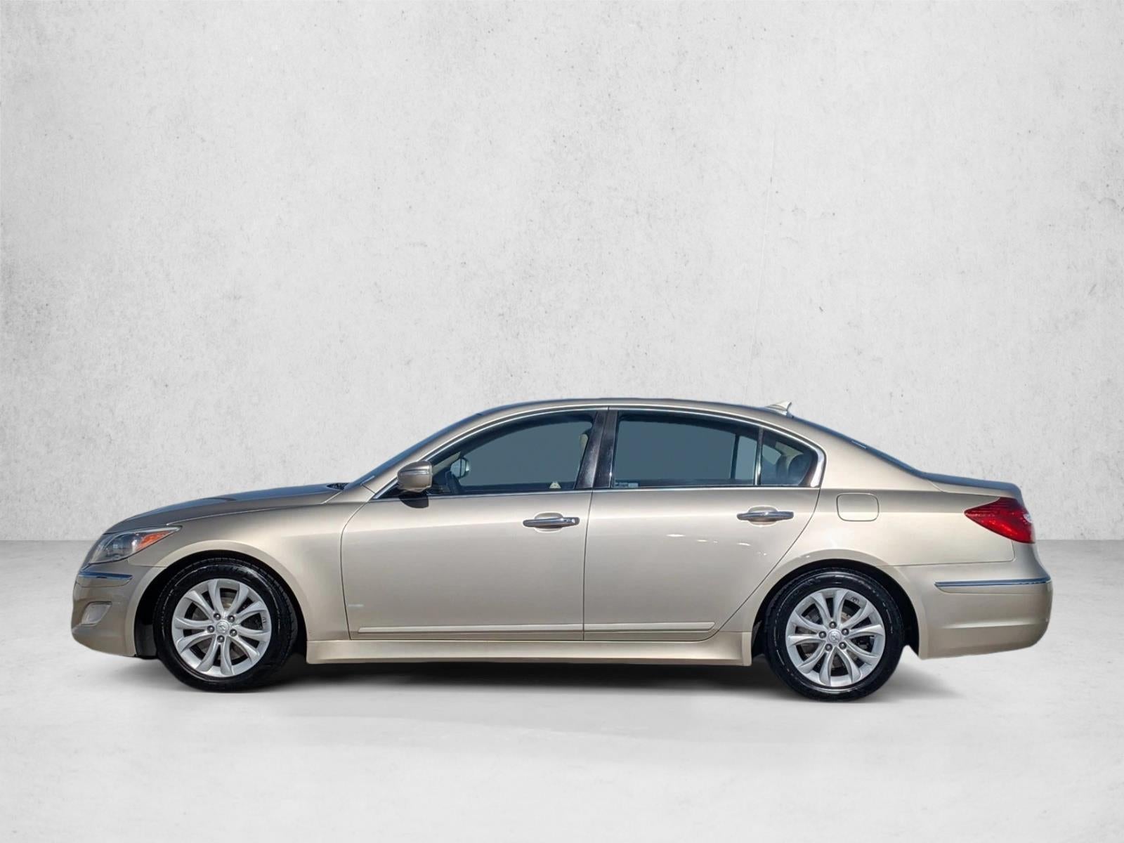 2012 Hyundai GENESIS 4dr Sdn V6 3.8L