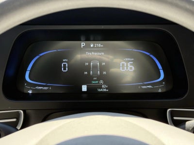 2025 Hyundai ELANTRA SE IVT