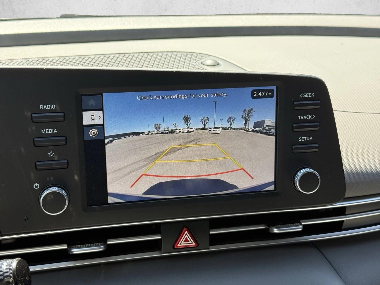 2025 Hyundai ELANTRA SE IVT