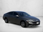 2025 Hyundai ELANTRA SE IVT
