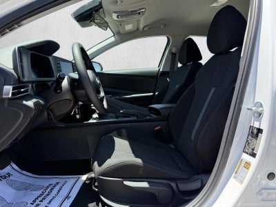 2025 Hyundai ELANTRA SE IVT