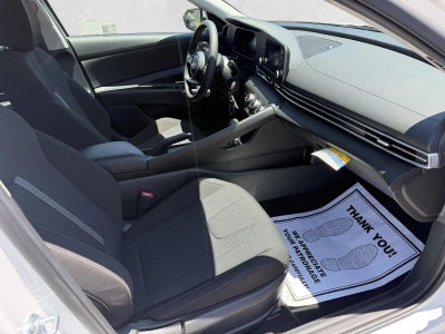 2025 Hyundai ELANTRA SE IVT