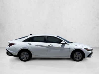 2025 Hyundai ELANTRA SE IVT