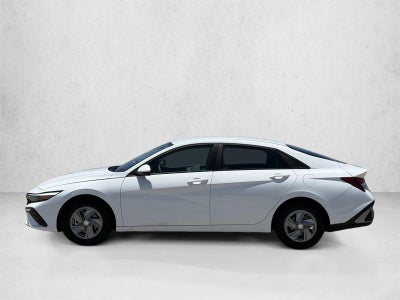 2025 Hyundai ELANTRA SE IVT