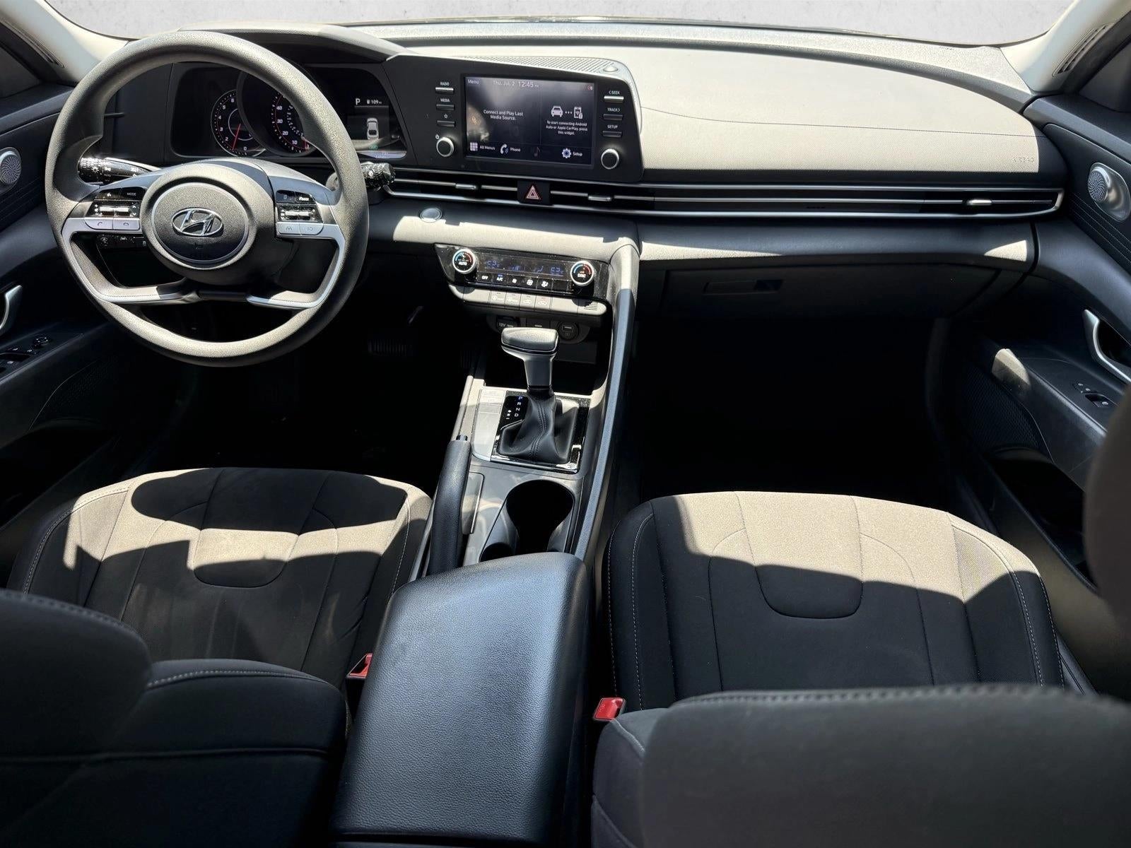 2022 Hyundai ELANTRA SEL IVT