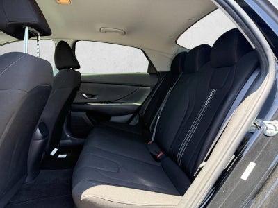 2022 Hyundai ELANTRA SEL IVT