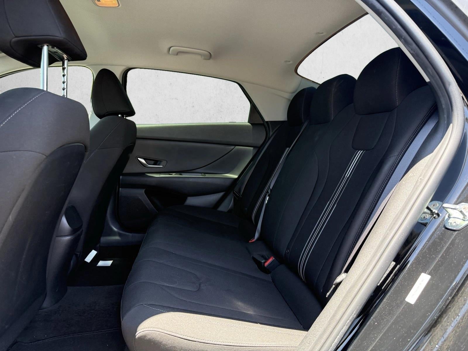 2022 Hyundai ELANTRA SEL IVT