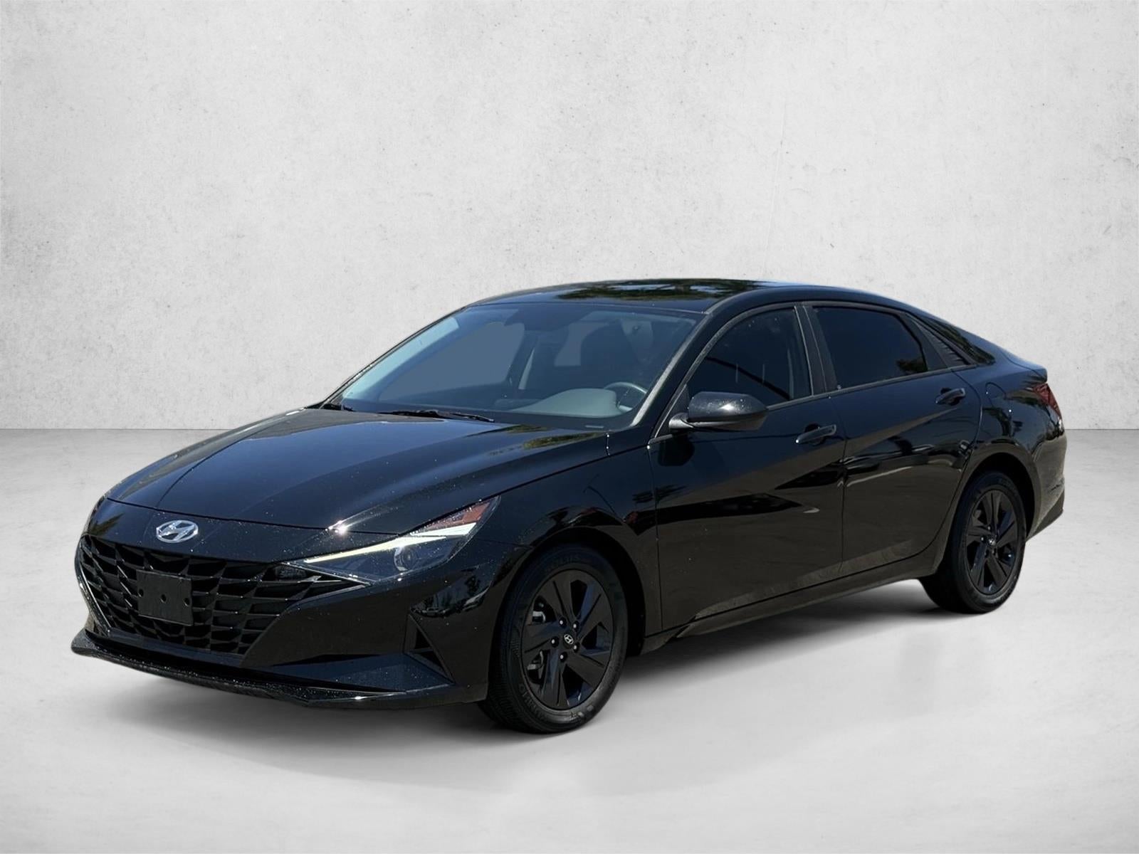 2022 Hyundai ELANTRA SEL IVT