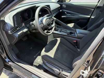 2022 Hyundai ELANTRA SEL IVT