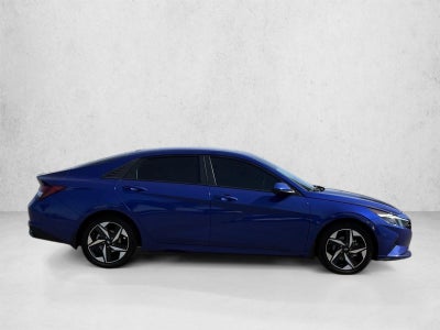 2023 Hyundai ELANTRA SEL IVT