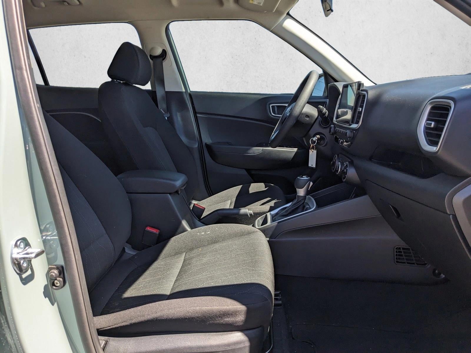 2026 Hyundai VENUE SE FWD