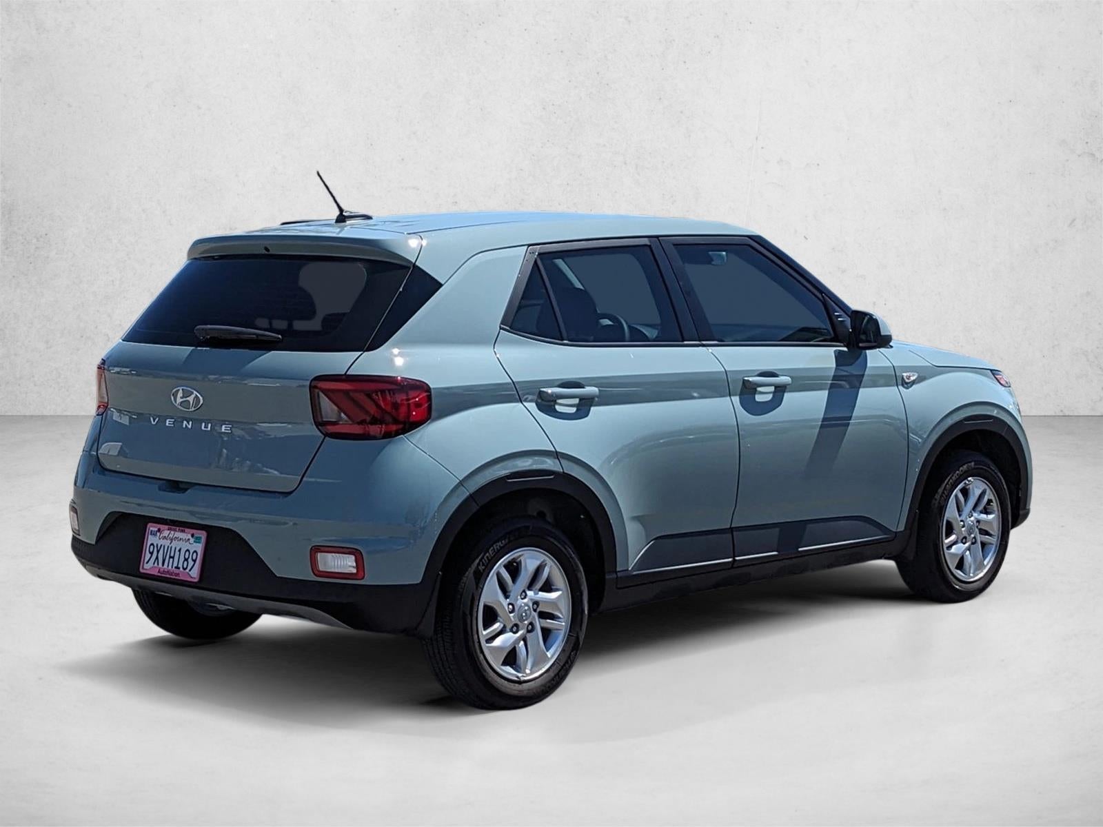 2026 Hyundai VENUE SE FWD