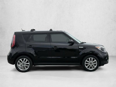 2018 Kia Soul + Auto