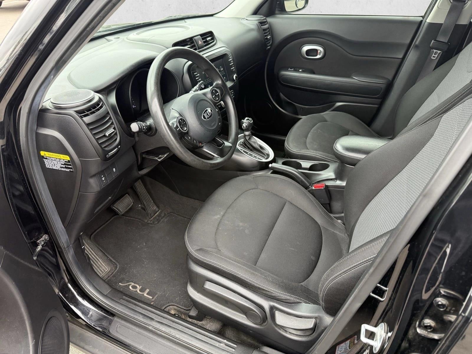 2018 Kia Soul + Auto